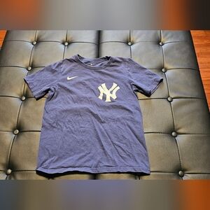 Nike yankees tshirt boys large 10 12 Sanchez euc
